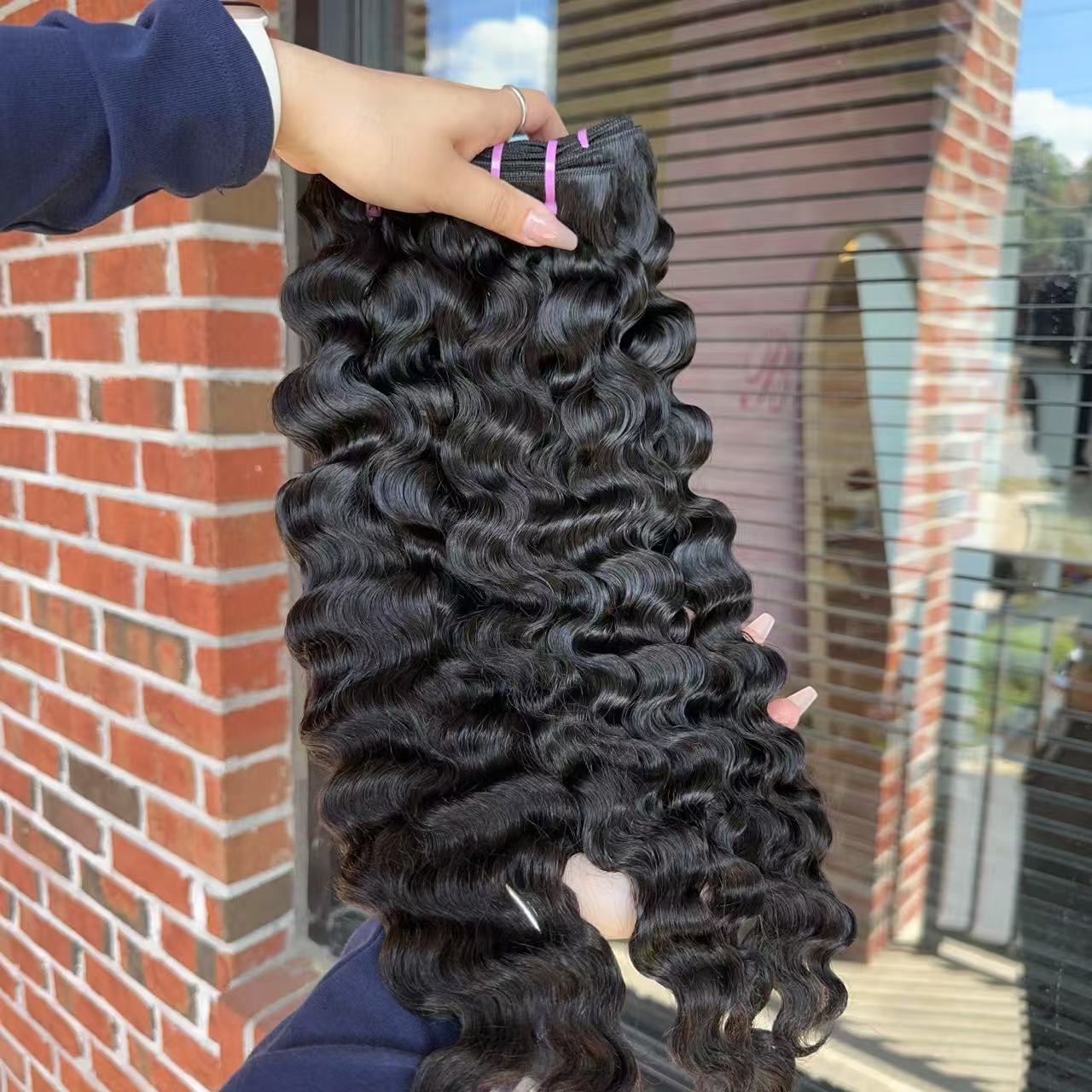 Raw Vietnamese hair Bundles curly