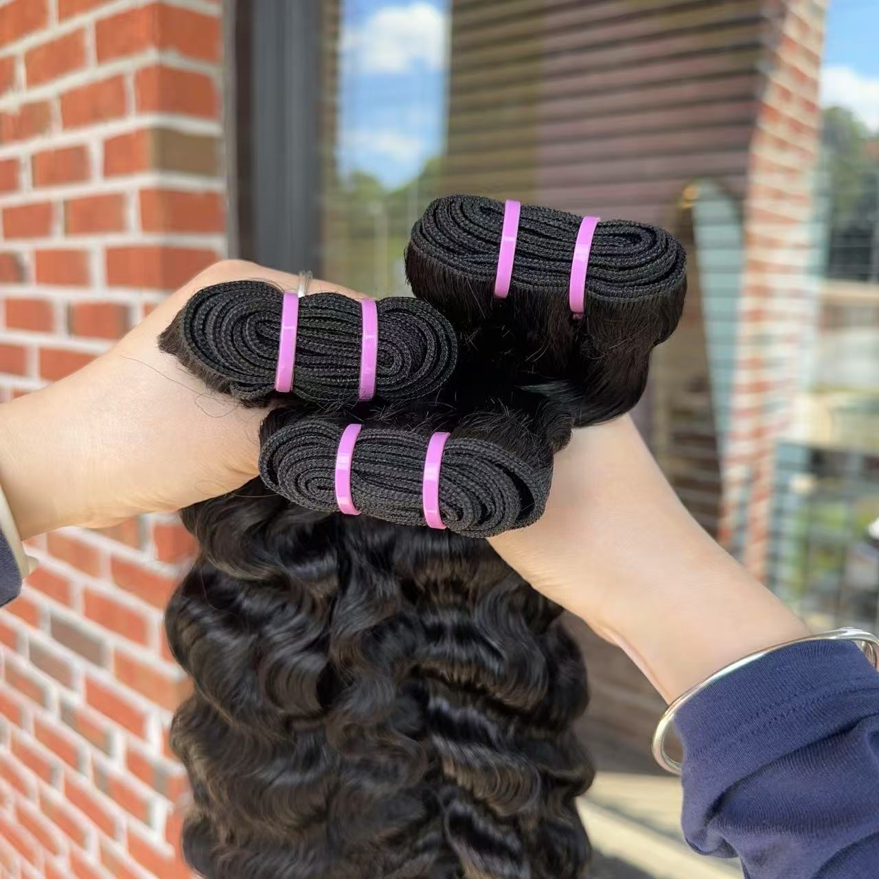 Raw Vietnamese hair Bundles curly