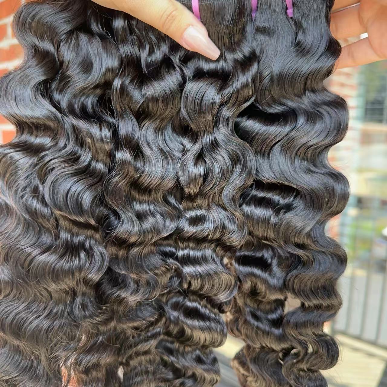 Raw Vietnamese hair Bundles curly